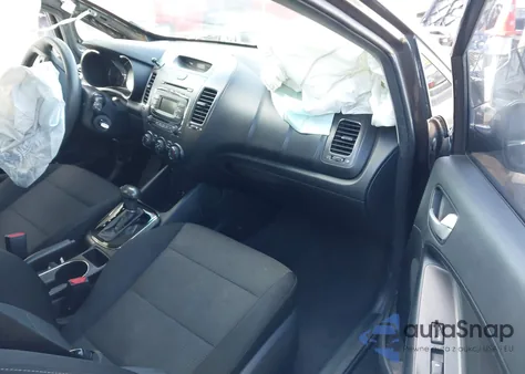 2017 Kia Forte Lx from USA, damaged, VIN 3KPFK4A7XHE125825